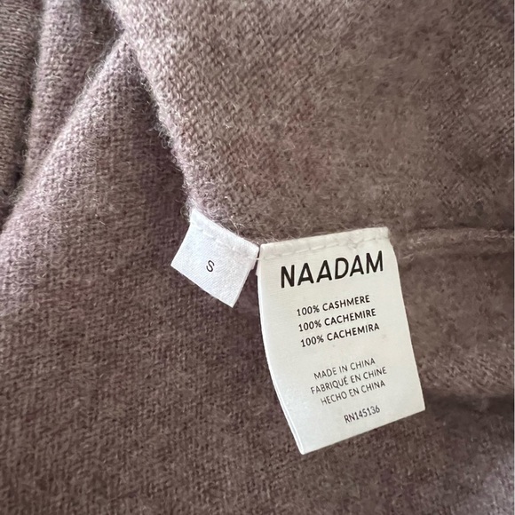 Naadam Off-Duty Cashmere Hoodie in Mauve - Picture 15 of 16